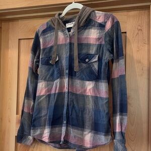 Women's Hooded Plaid Button-Up Shirt Jacket - Blue & Pink